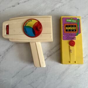 Fisher Price Movie Viewer Vintage 1973 1976 Model 460 Toy Sesame Street Numbers